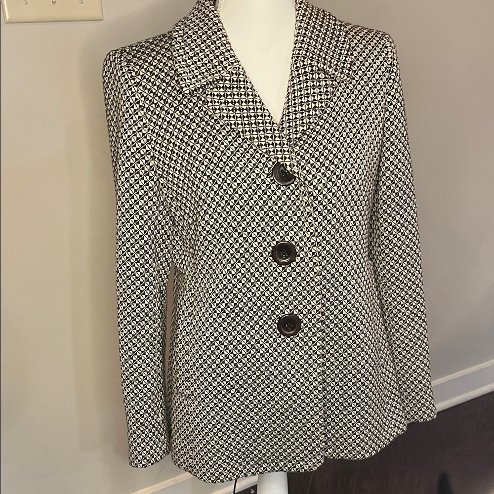 Ann Taylor Black and White Patterned Blazer
